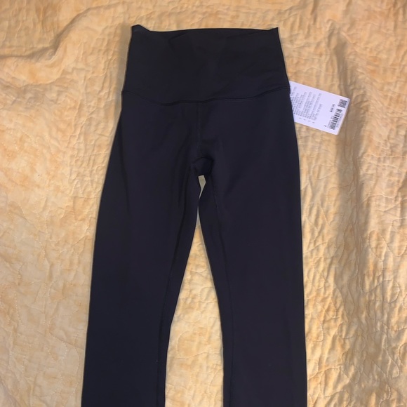 Lululemon Wunder Under - Picture 2 of 7